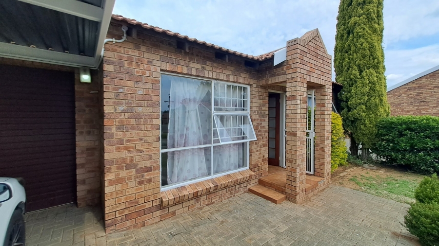 3 Bedroom Property for Sale in Universitas Free State